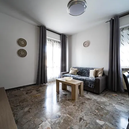 Apartment Spazioso Trilocale Vicino Stazione A Pochi Passi Dal *